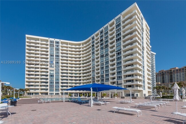 Building Photo - 3180 S Ocean Dr