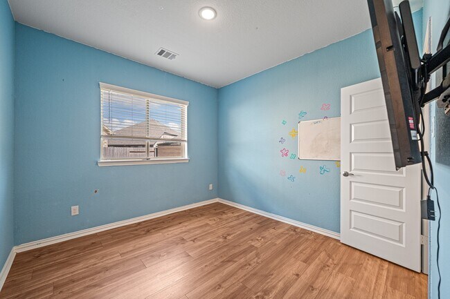 Building Photo - 2092 Terra Rose Dr