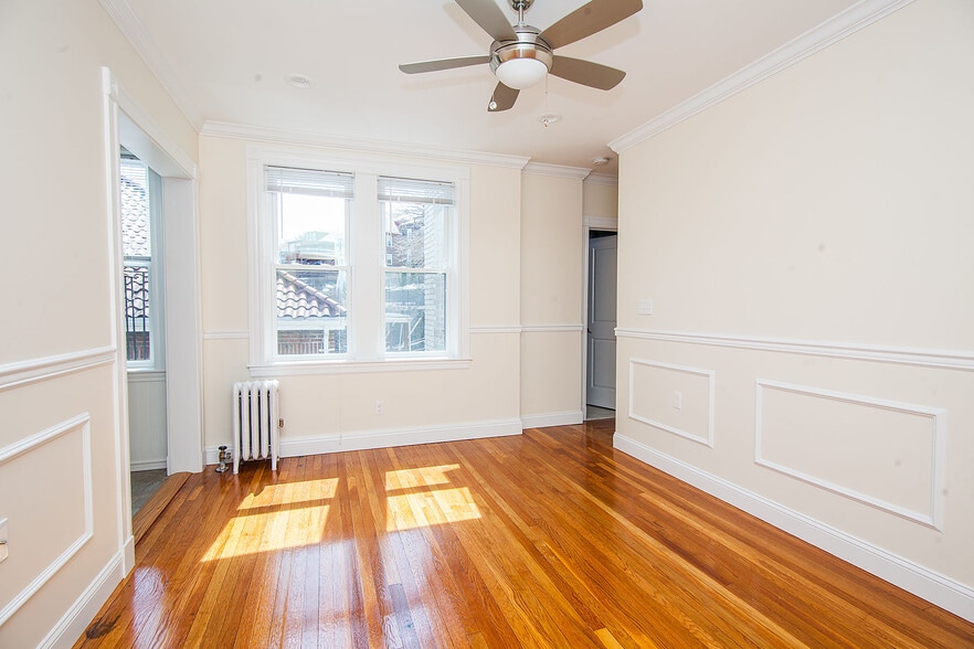 Building Photo - 33 Walbridge St