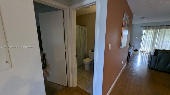 Building Photo - 6001 Shaker Wood Cir