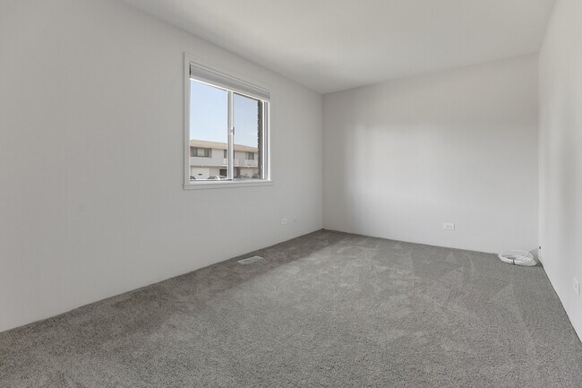 Building Photo - 117 Cotuit Ct