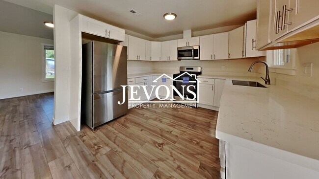 Building Photo - 19019 SE 164Th St Renton, WA 98058