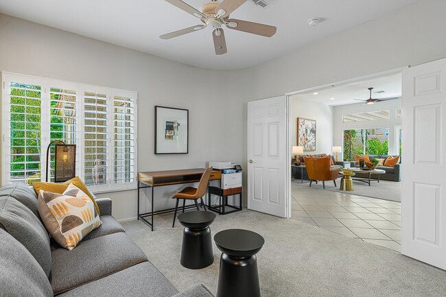 Building Photo - 7 Florentina Dr