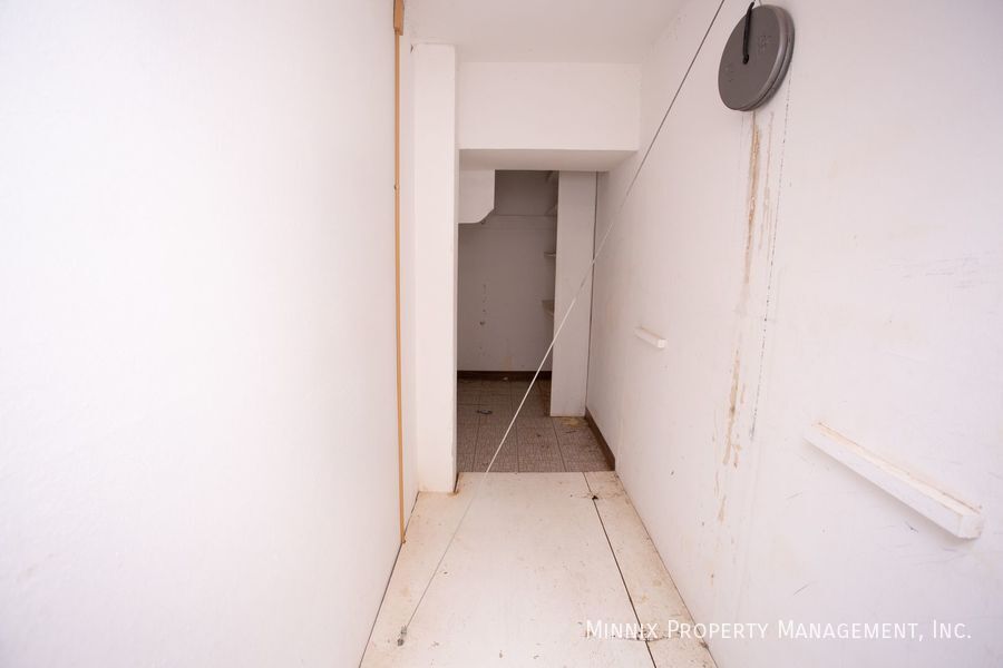 Building Photo - 502 2nd Pl