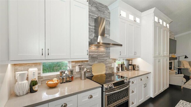Building Photo - 7452 Sea Island Ln