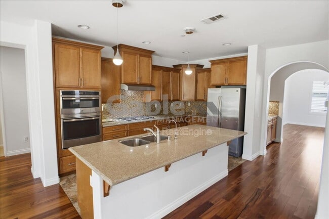 Building Photo - 28625 Stonegate Ct