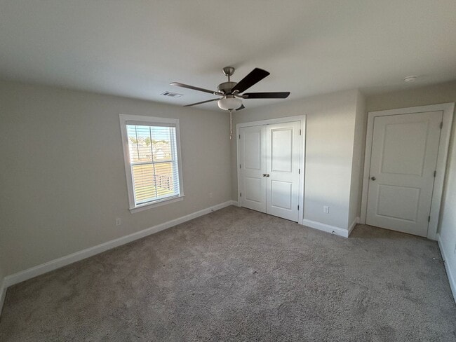 Building Photo - 113 Alva Ct