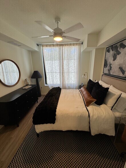 Building Photo - 144 NW 32nd St