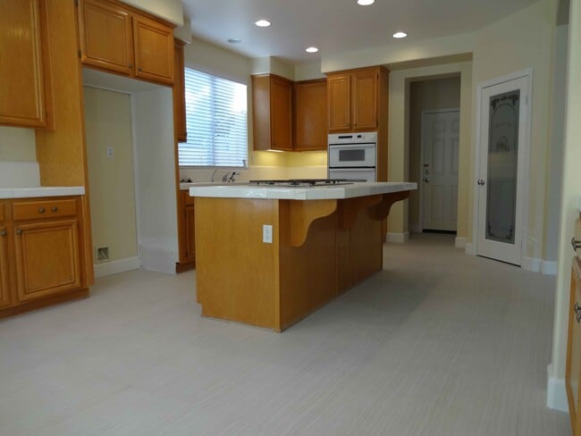 Building Photo - 936 McCall Cir