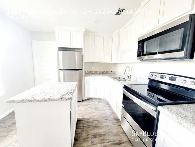 Building Photo - 1424 Alta Vista Dr