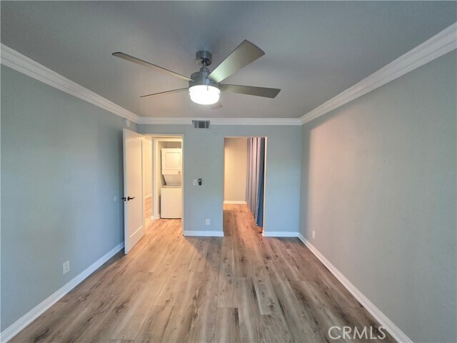 Building Photo - 5525 Canoga Ave