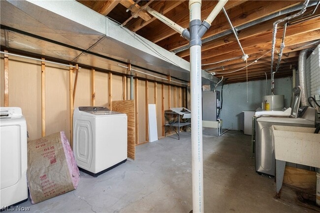 Building Photo - 17050 Sheldon Rd