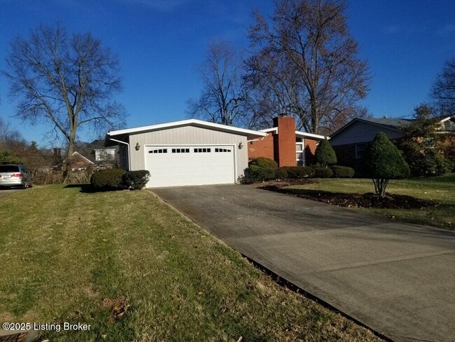 Building Photo - 1305 Abbeywood Rd