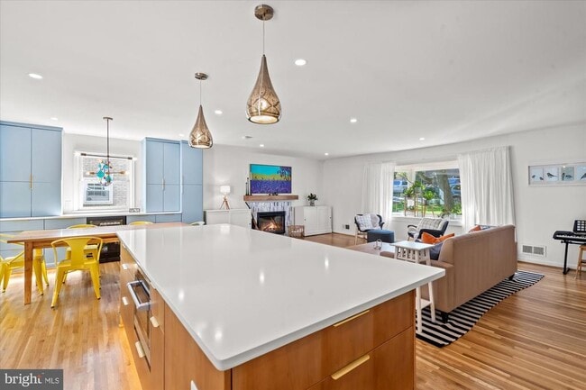 Building Photo - 6123 Beech Tree Dr