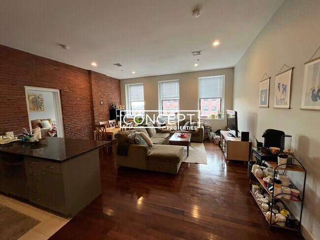 Primary Photo - 460 Harrison Ave
