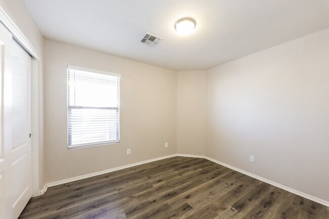 Building Photo - 501 S 125th Ave