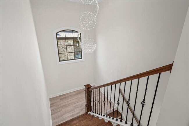 Building Photo - 417 Weston Park