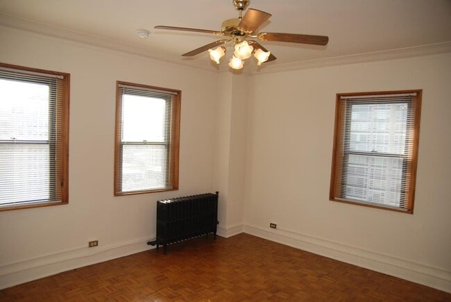 Interior Photo - 2738 N. Pine Grove