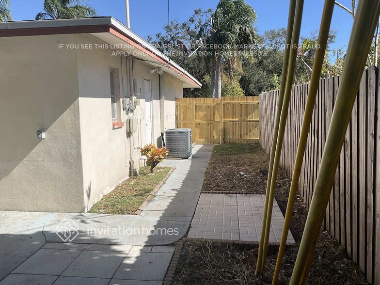 Building Photo - 1830 N Keene Rd