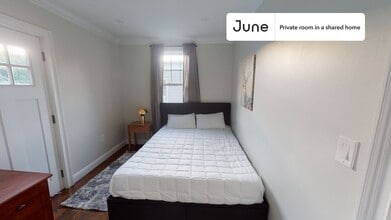 Building Photo - Room in Shared 5 bed/1.5 bath home in Brighton