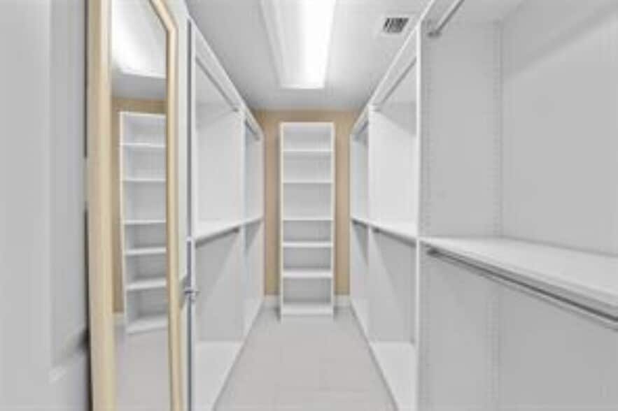 Building Photo - 4213 Bougainvilla Dr