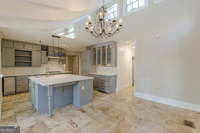 Building Photo - 1957 Walker Ave