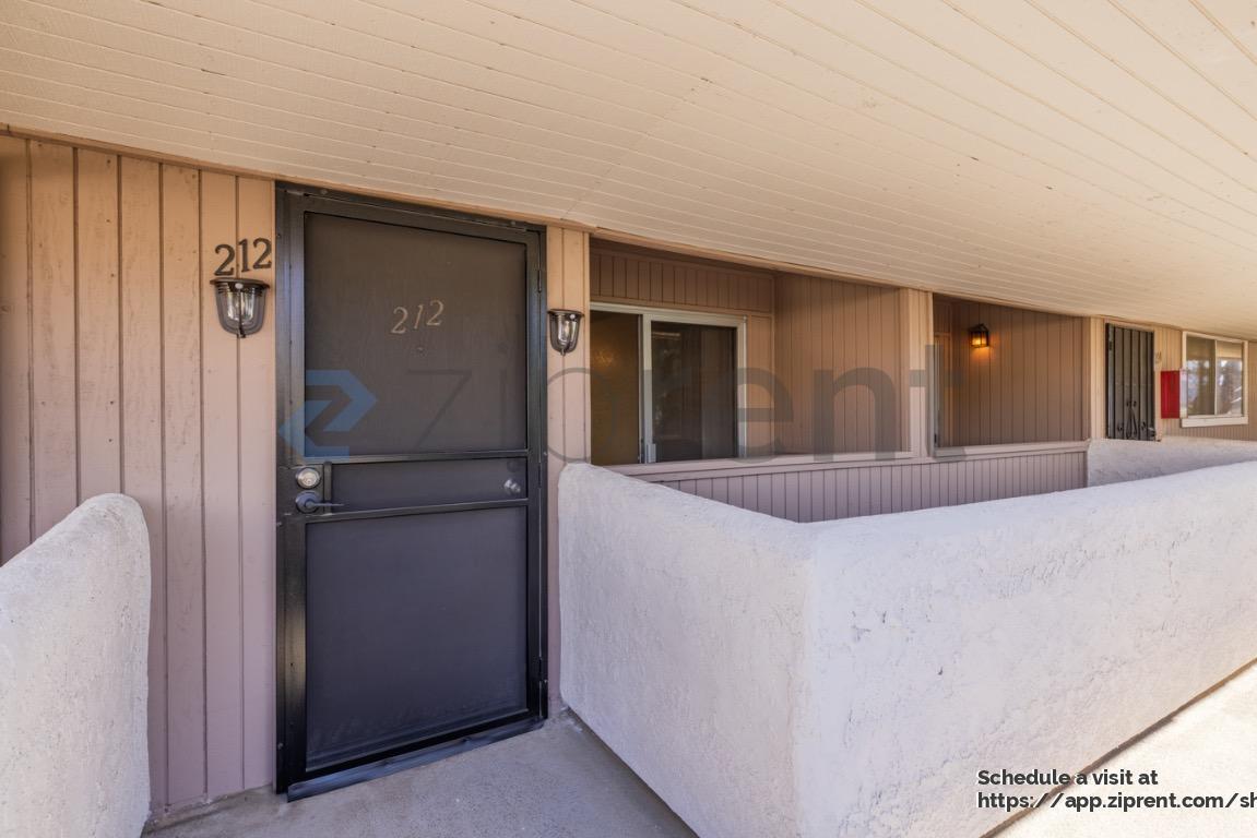 Building Photo - 2825 N Los Felices Rd