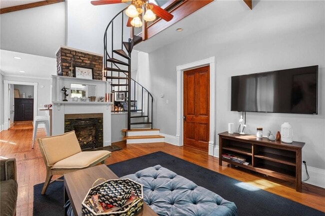 Building Photo - 302 Murray Hill Ave NE