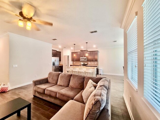 Building Photo - 4635 Fairy Tale Cir