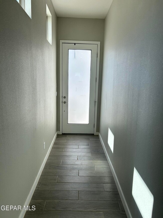 Building Photo - 10608 Hidden Palm Pl