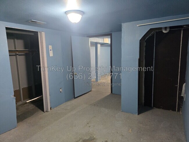 Building Photo - 7020 Greenway Ave