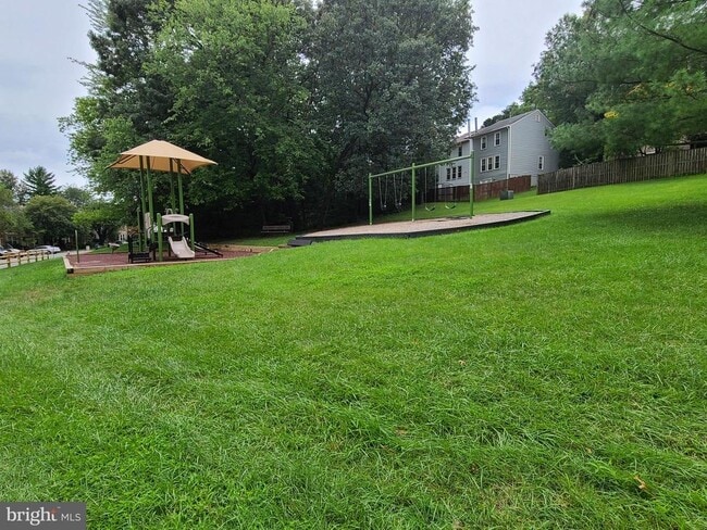 Building Photo - 7420 Houndsbury Ct