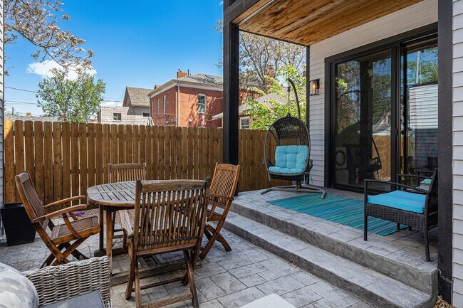 Building Photo - Stunning Historic-Style Home with Modern L...