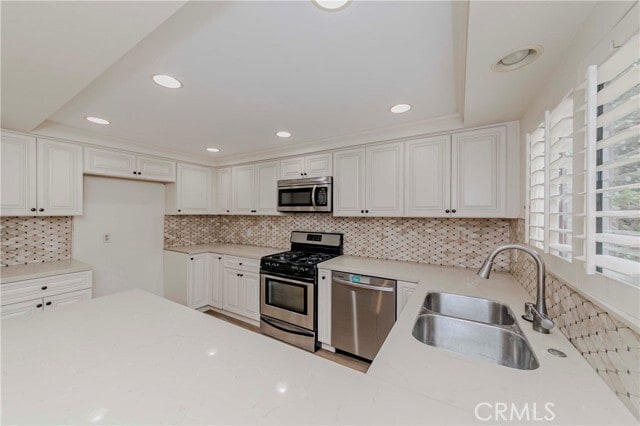 Building Photo - 1113 Steinhart Ave