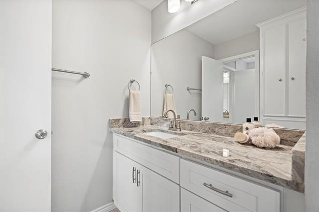 Building Photo - 6349 Highgate Ln