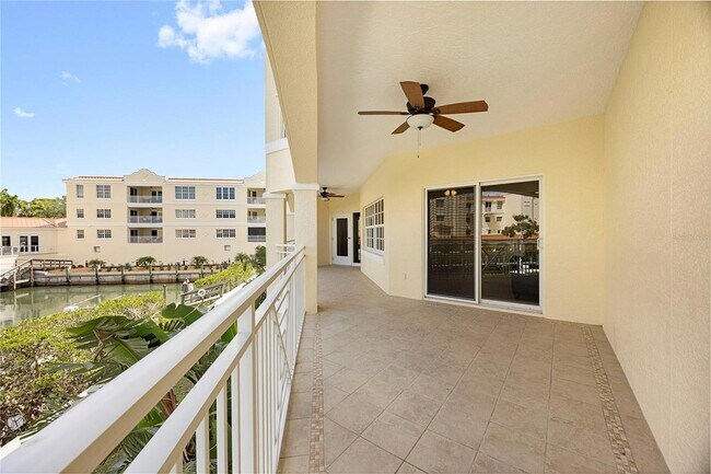 Building Photo - 14041 Bellagio Way