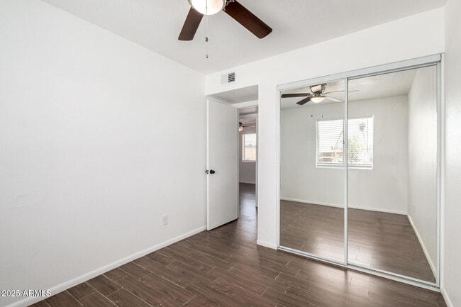 Building Photo - 4636 W Mission Ln