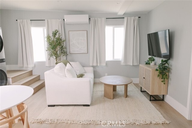 Building Photo - 737 N Frederic St