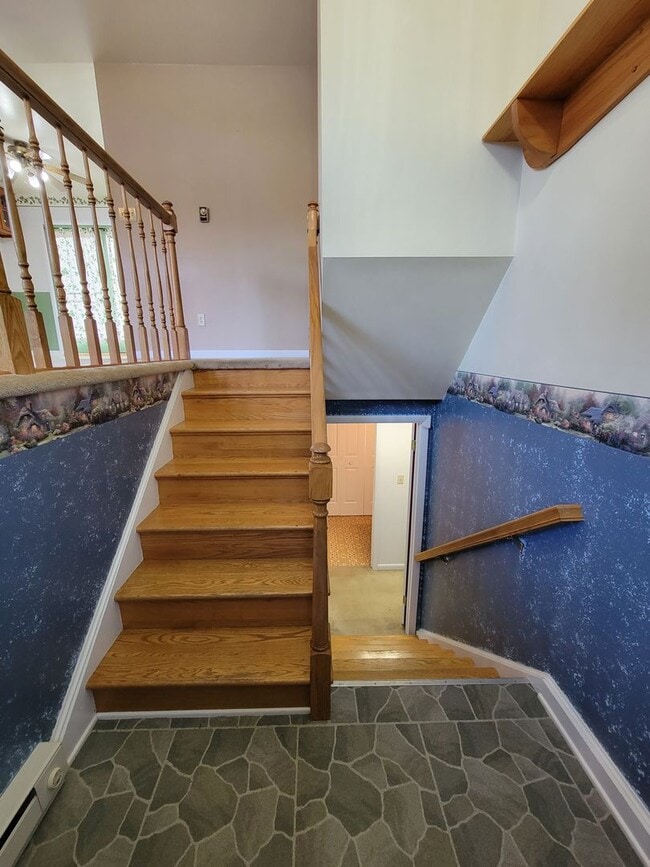 Building Photo - 7170 Ruritan Dr