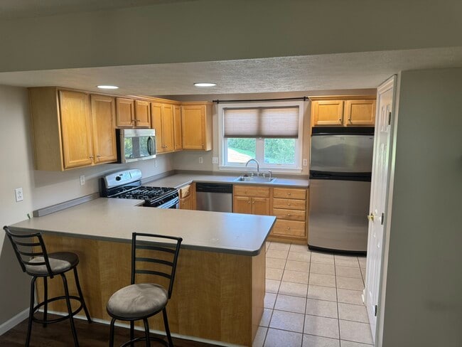 Building Photo - 205 Prairie Ct
