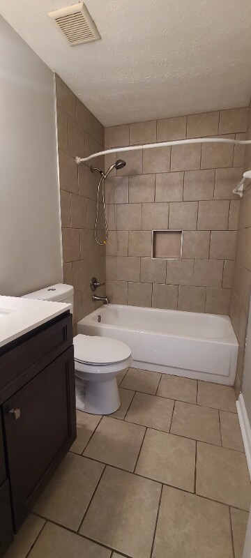 Building Photo - 922 Pine Oak Trail