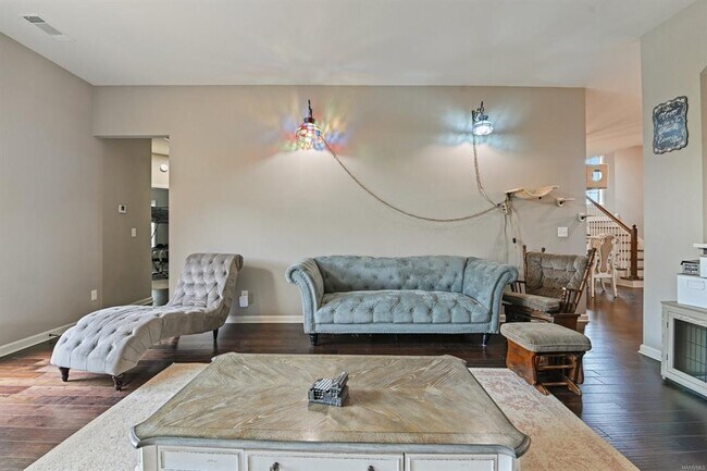 Building Photo - 905 Overture Dr