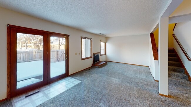 Building Photo - 1505 Little Bluestem Ct