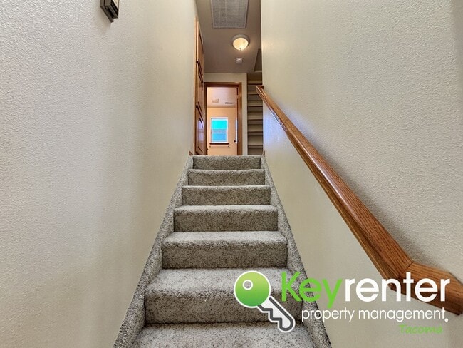 Building Photo - Spacious 3-Bedroom Home for Rent in Seclud...