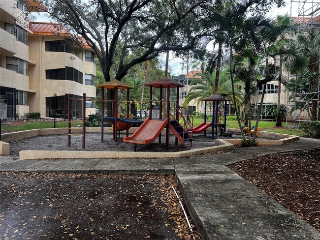 Building Photo - 7451 NW 16th St