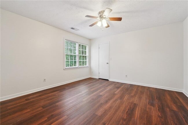 Building Photo - 1416 Manchester Ct SW