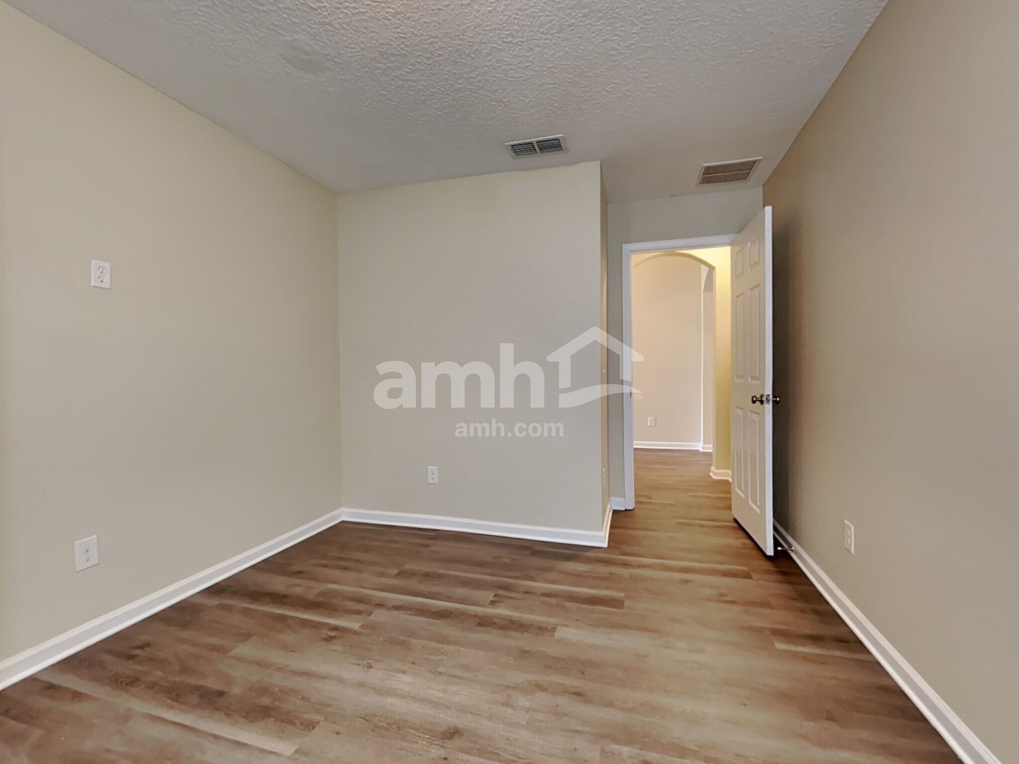 Building Photo - 6090 Sage Willow Way