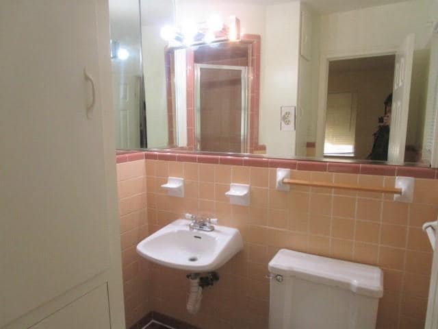 Building Photo - 1210 McDonald Dr