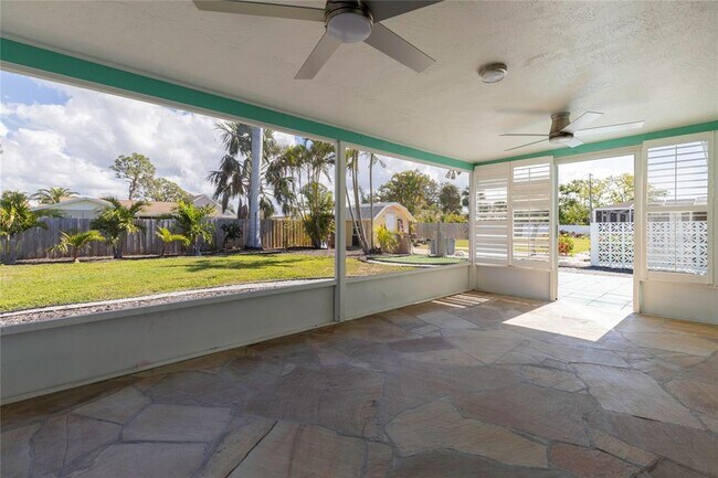 Building Photo - 5923 Briarwood Ave