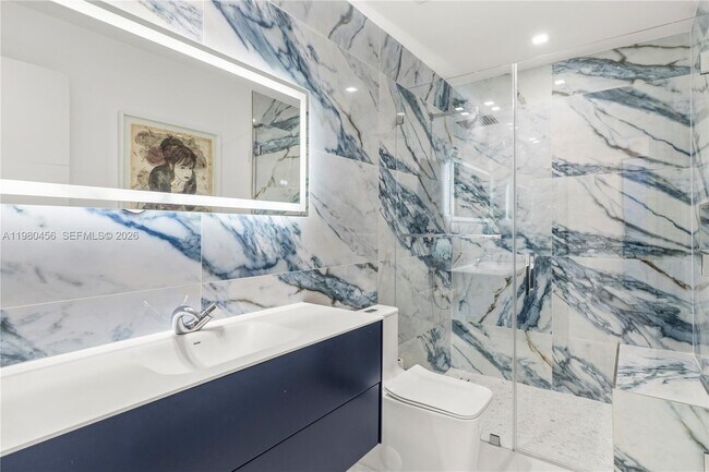 Building Photo - 12401 SW 72nd Ave